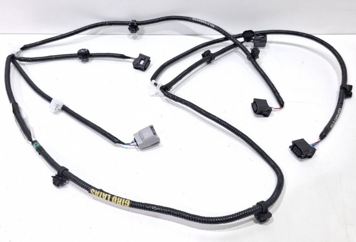 chicote paragolpe trasero hilux 2021/2025 original