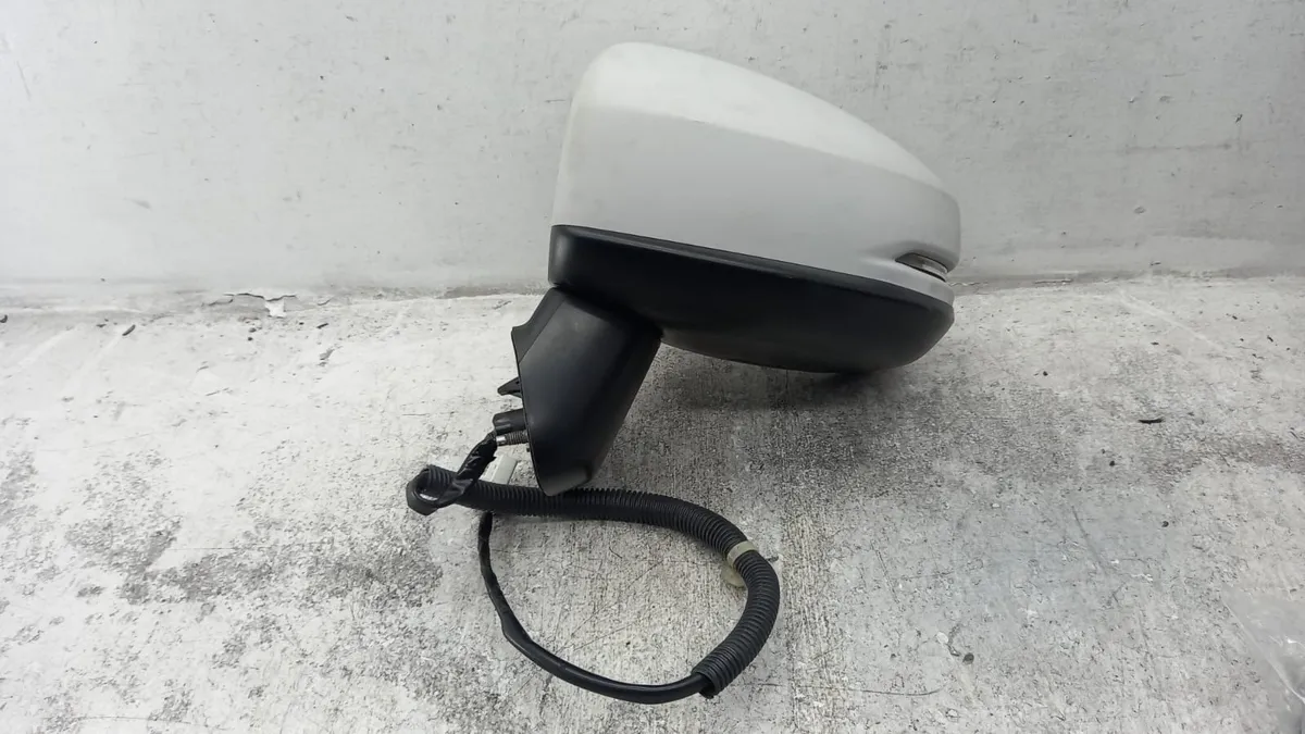 Espejo Retrovisor Eléctrico Honda Fit /wrv con Intermitente Izquierdo Original (Usado)