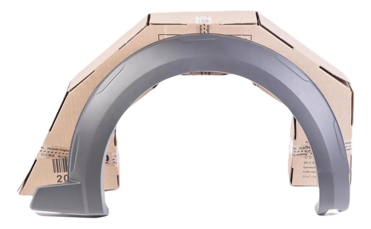 Moldura Guardabarros Delantero Derecho Strada 2014 Hasta 2020