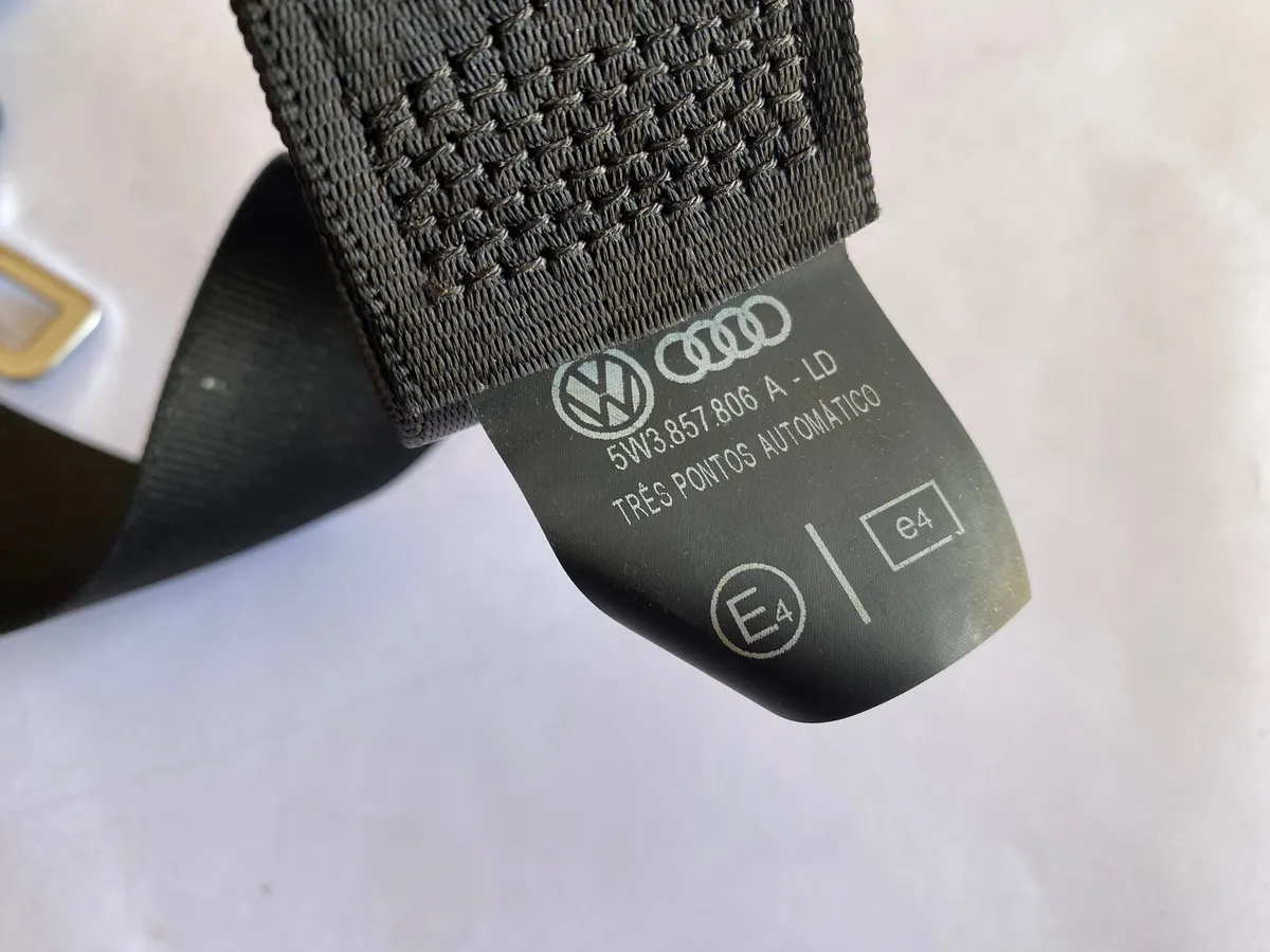 Cinturón de seguridad trasero derecho negro Gol G2 G3 G4 2pts - Imagem 4