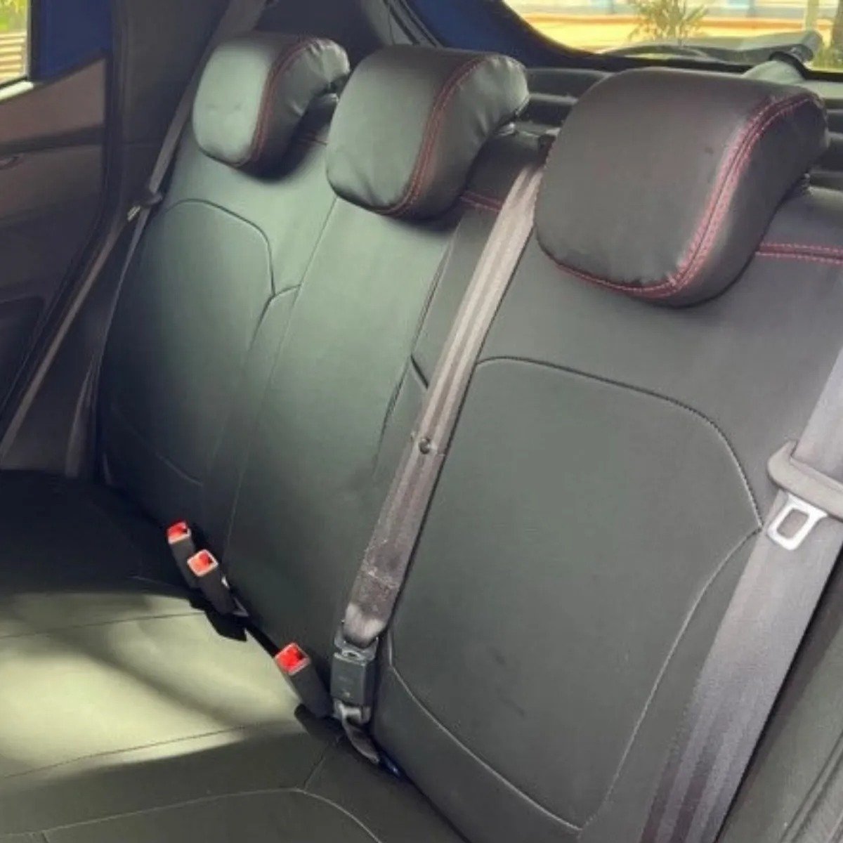 Fundas de cuero para asientos de Kwid (2017-2025) - Imagem 4